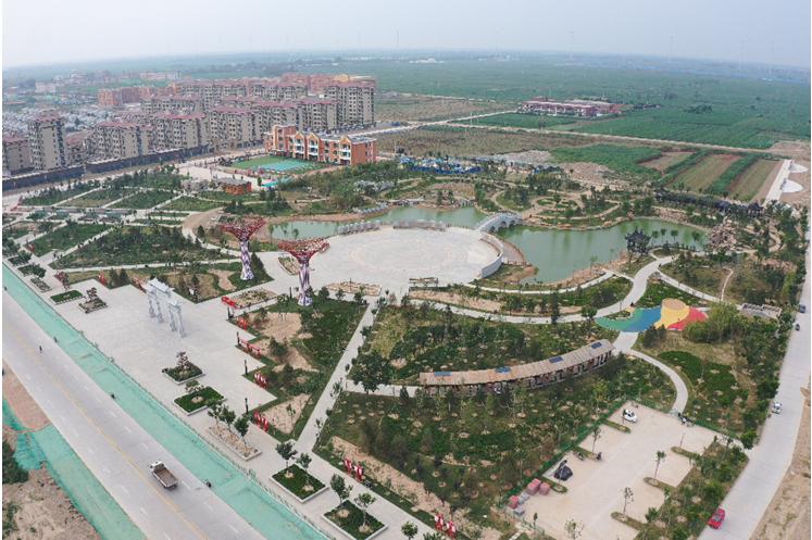 Phoenix City Community, JingZhen, Lingcheng District, Dezhou City, Shandong Province
